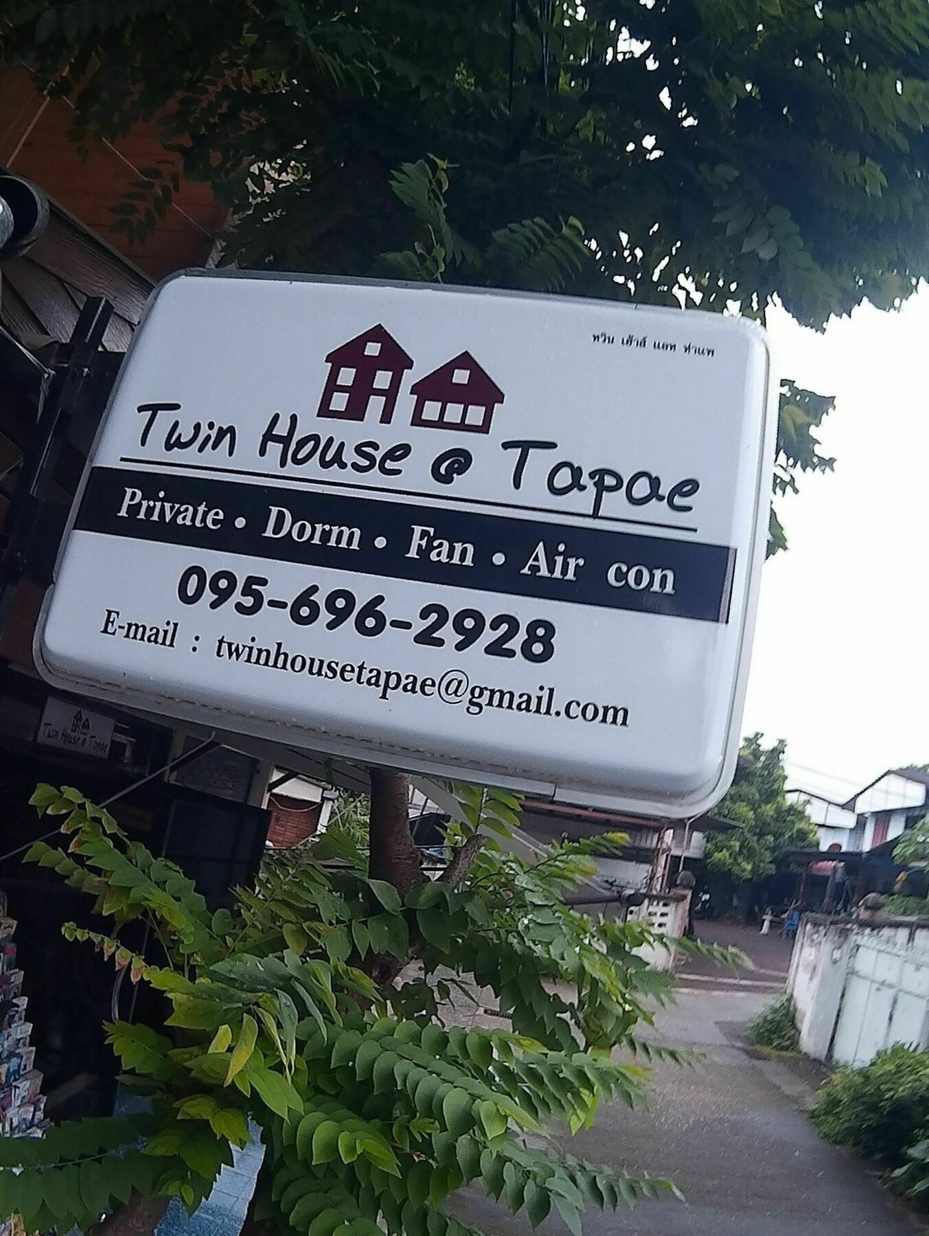 A Pousada Twin House @ Tapae Chiang Mai Exterior foto